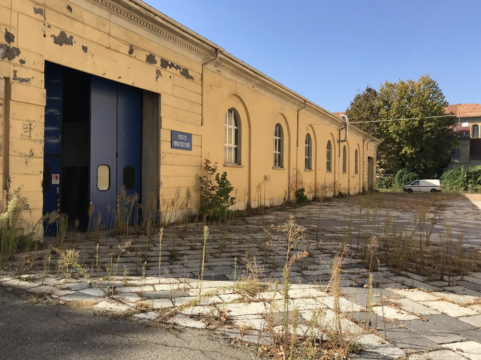 Ex Caserma Cavalli — Novara: Audit ambientale, caratterizzazione e valutazione amianto dell'ex complesso militare (foto 1 di 2)