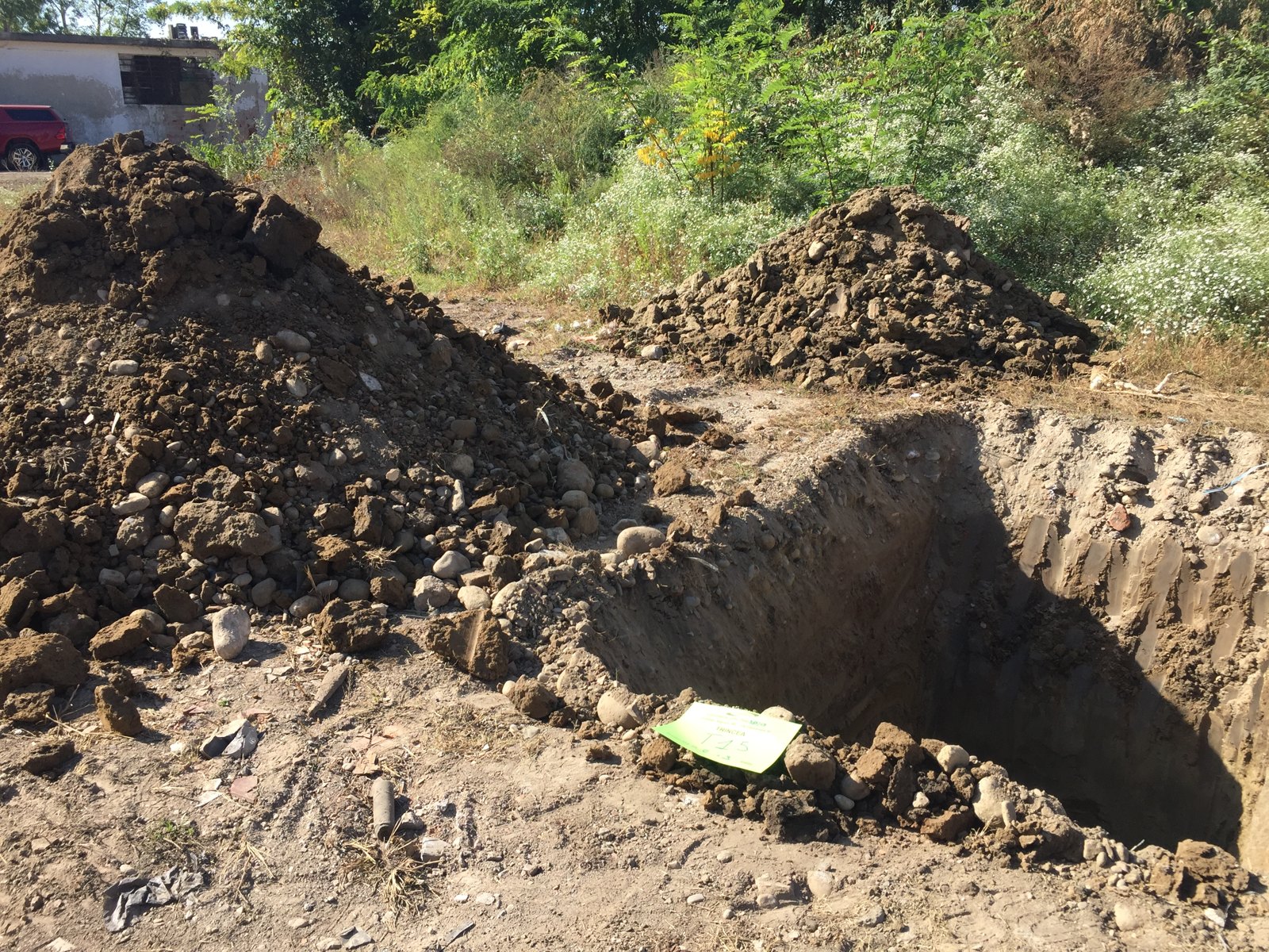 Centro Parco Lotto 5 — Segrate (MI): Progetto Operativo di Bonifica di rifiuti bituminosi interrati in un'area a verde pubblico (foto 1 di 2)